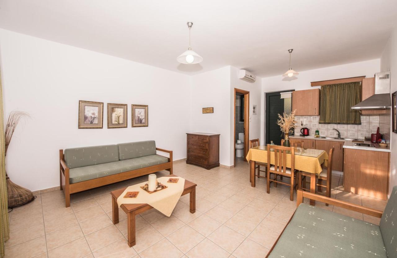 Magnolia Apartments And Studios Falászarna Kültér fotó