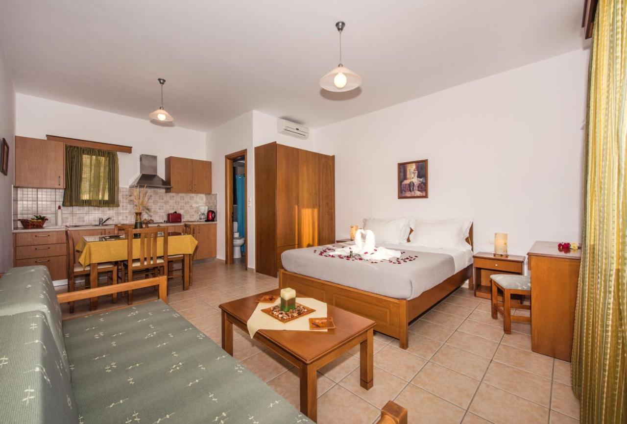 Magnolia Apartments And Studios Falászarna Kültér fotó